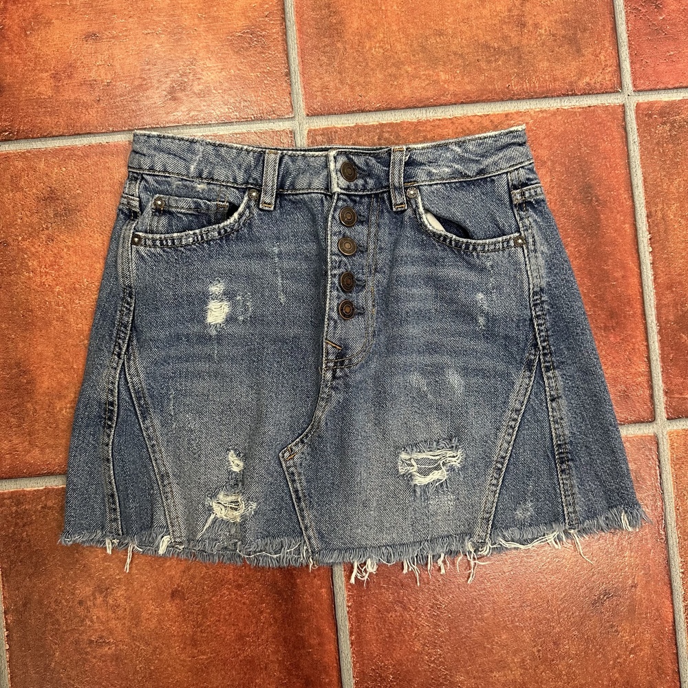 Free People Distressed Detail Denim Mini Skirt Size 26